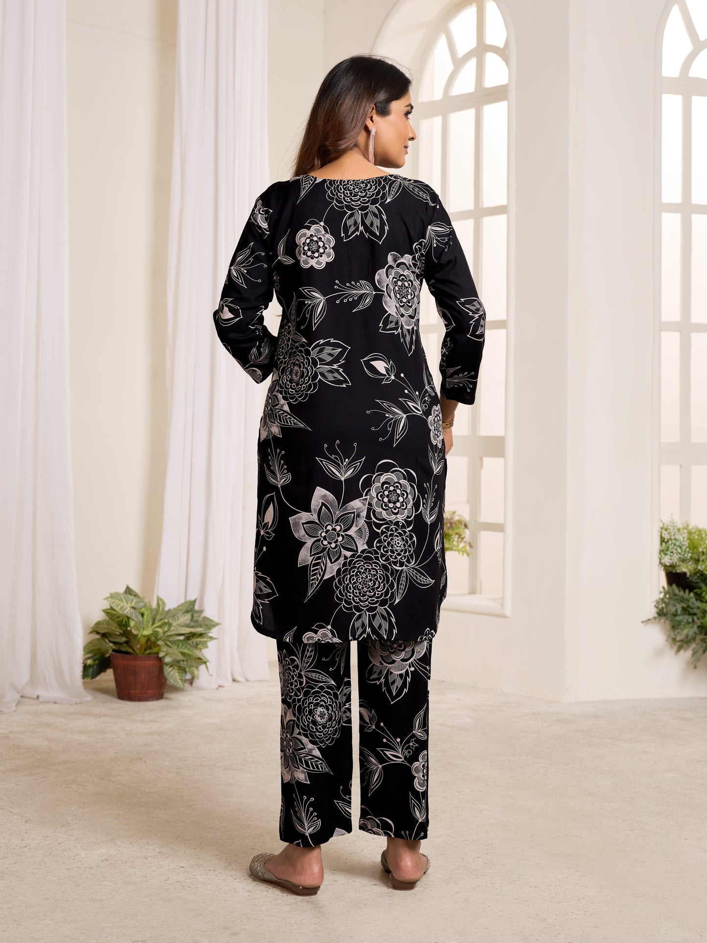Midnight Grace – Black Floral Co-ord Set