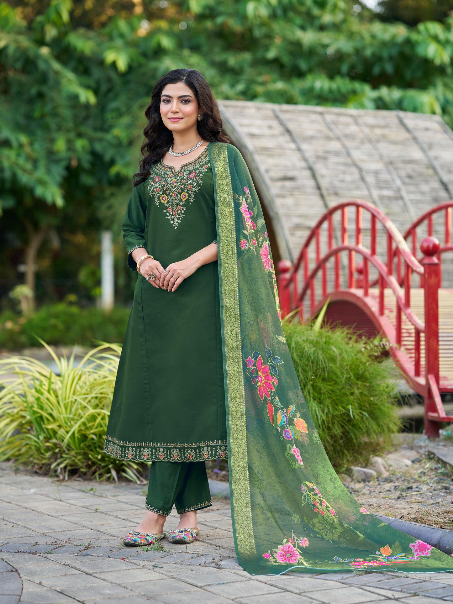 Green Viscose Silk Blend Embroidered Kurta Set with Dupatta